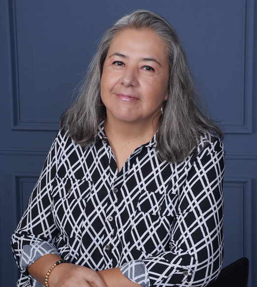 irs enrolled agent and finanzatax owner monica duran sitting